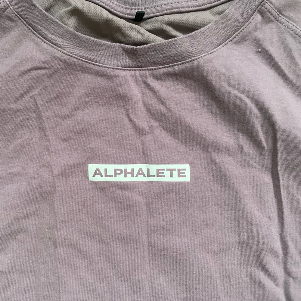 Alphalete Shirt - Picture 2 of 3